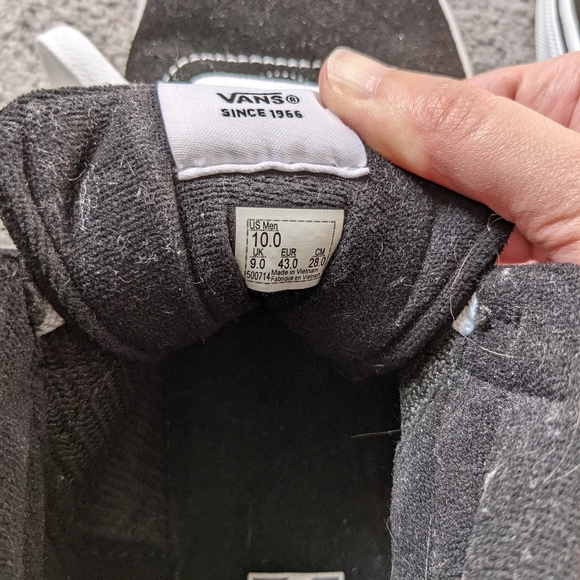 NWOT vans Sk8 high tops - Picture 2 of 5